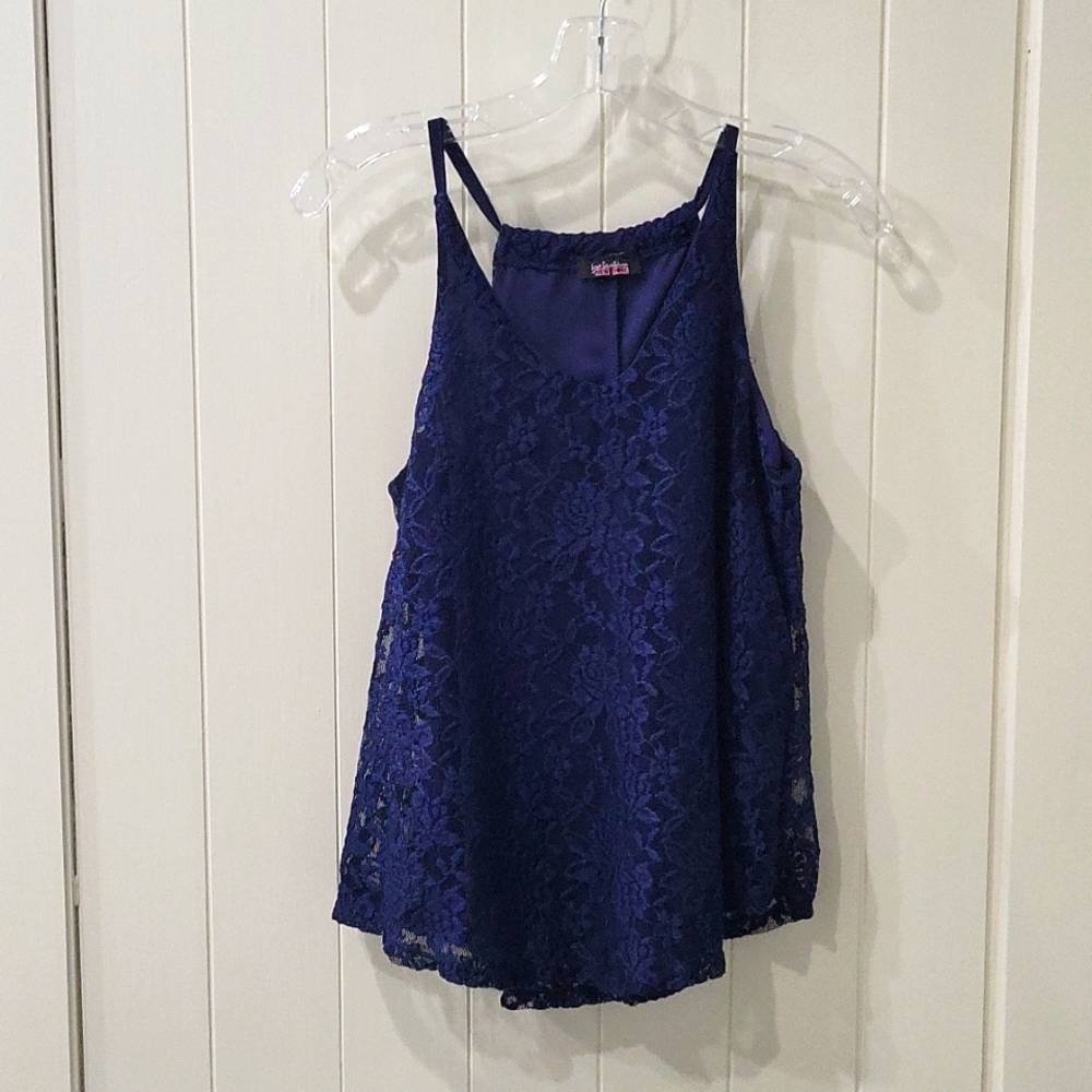 Top Fashion New York Lace Shell or Top